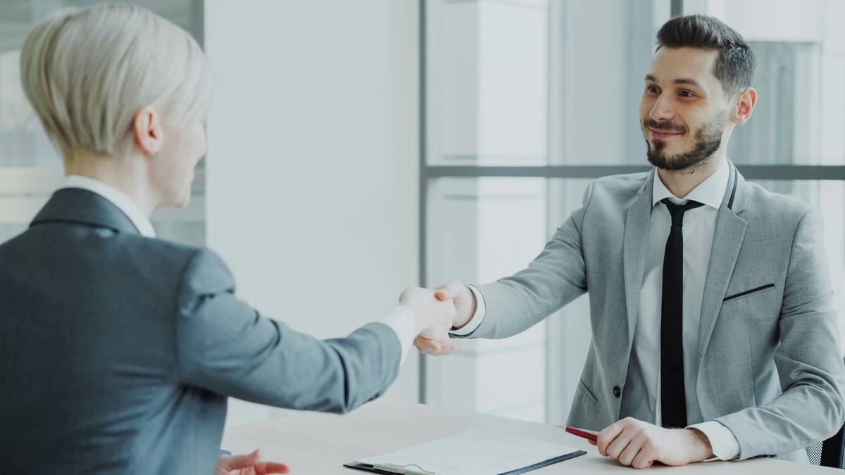 what is crm system meaning comparison chart of CRM types for small business owners
